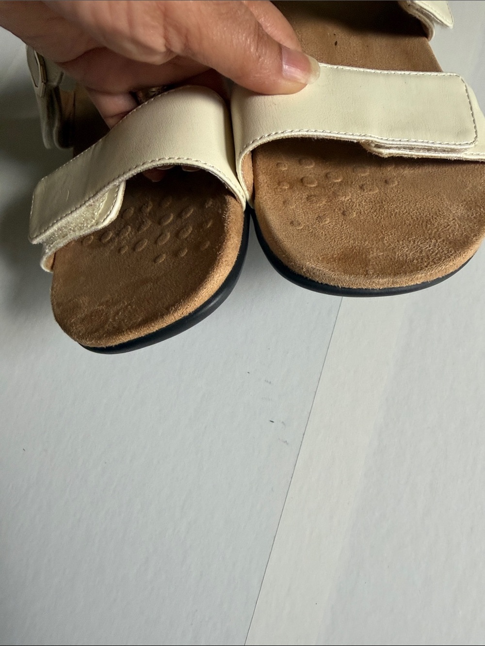 Vionic Women's Cream Double-Strap Slide Sandals Size 8 - Picture 7 of 7
